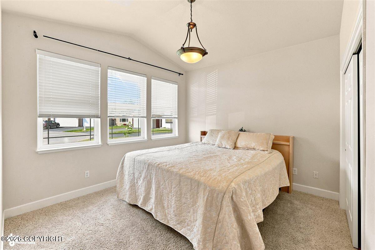 300 W London Rose Circle #12 Property Photo 33