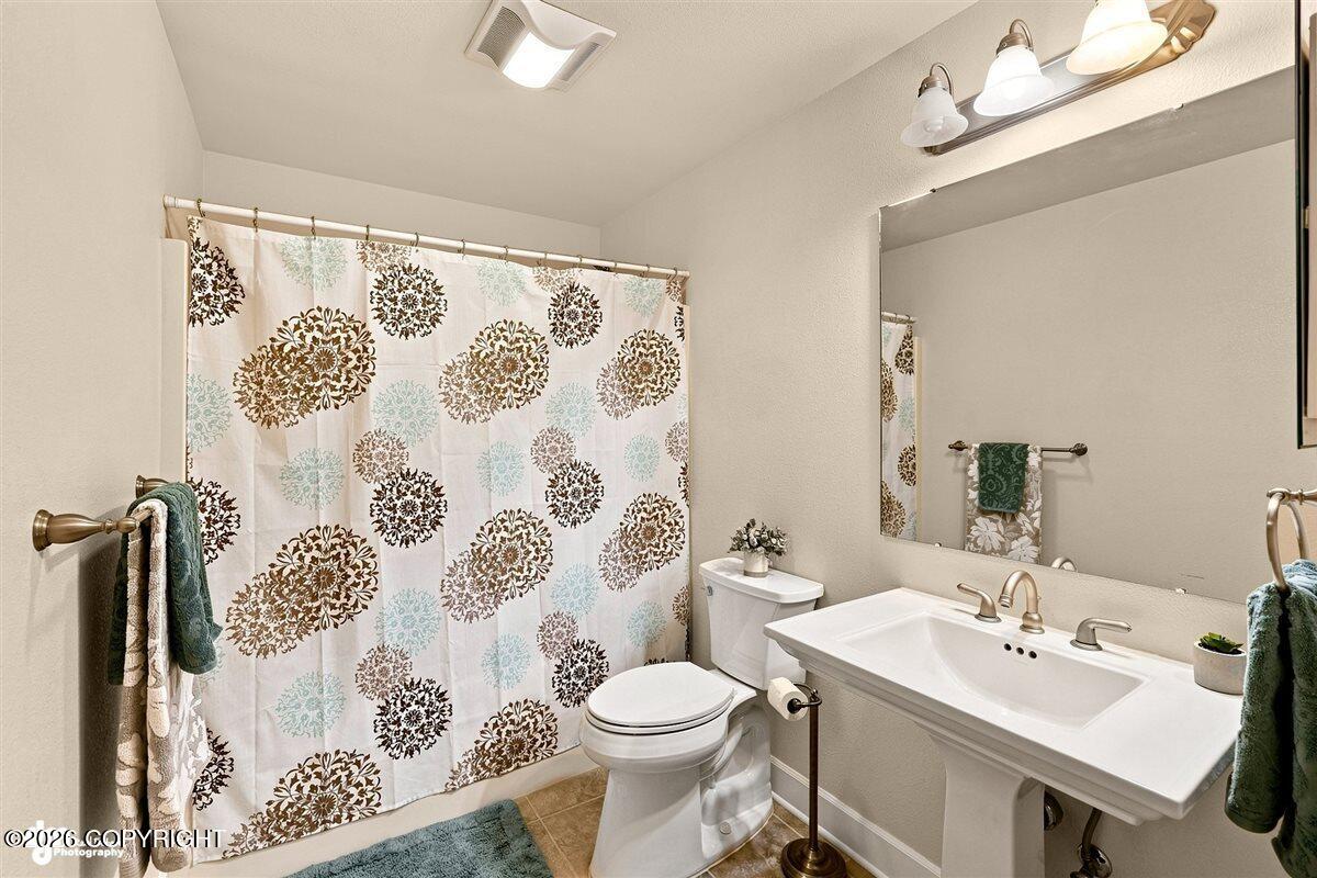 300 W London Rose Circle #12 Property Photo 33