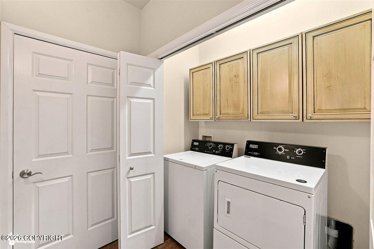 300 W London Rose Circle #12 Property Photo 37