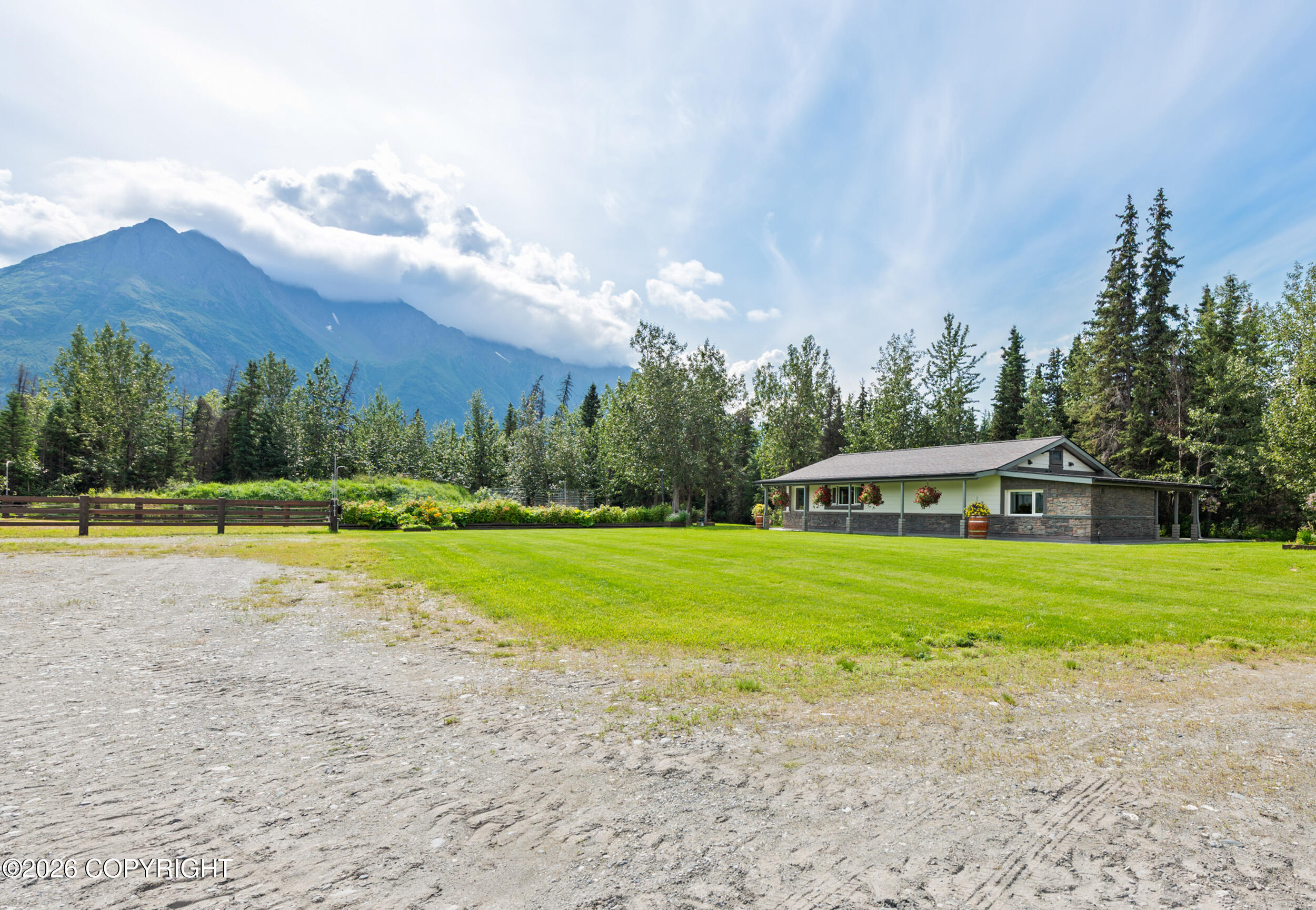 17581 E Butte Airman Road Property Photo 13