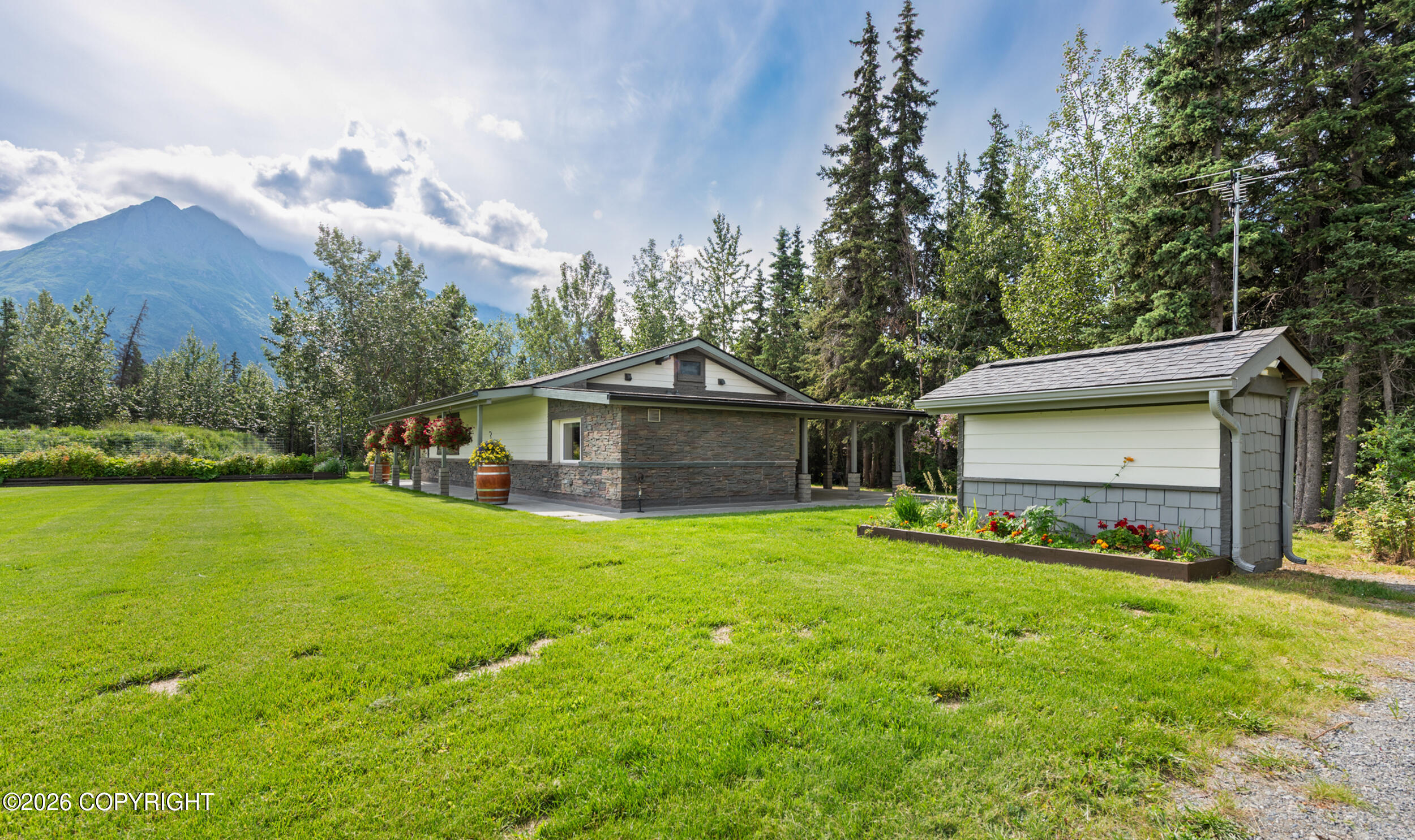17581 E Butte Airman Road Property Photo 33