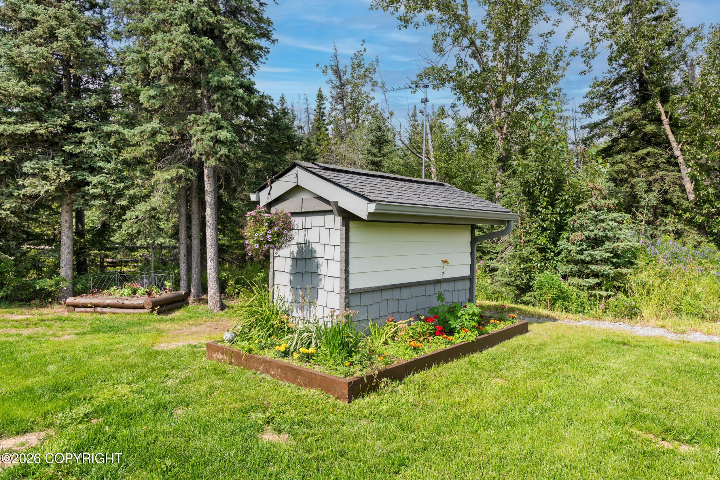 17581 E Butte Airman Road Property Photo 34