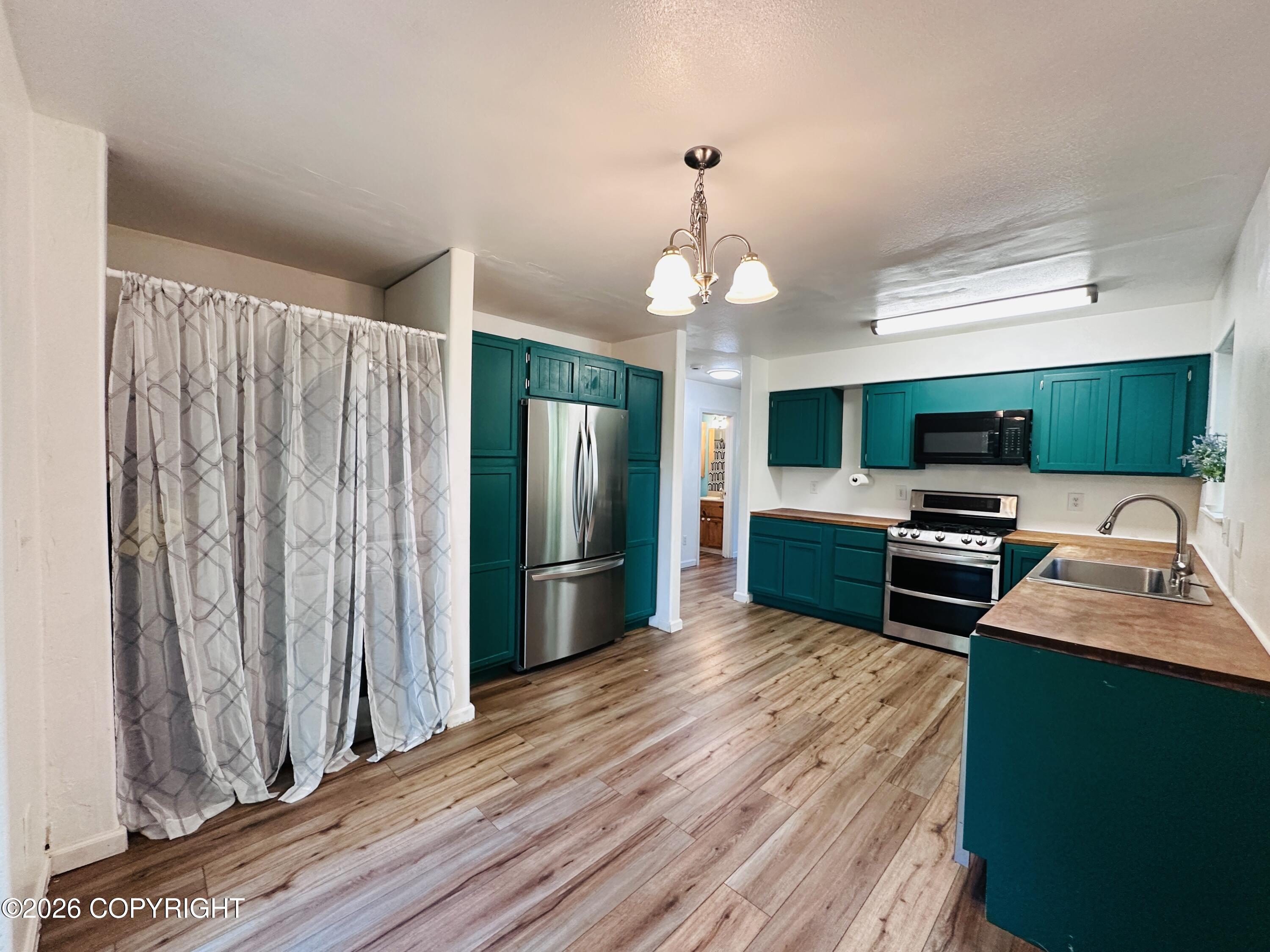 4401 S Captain Cook Circle Property Photo 14