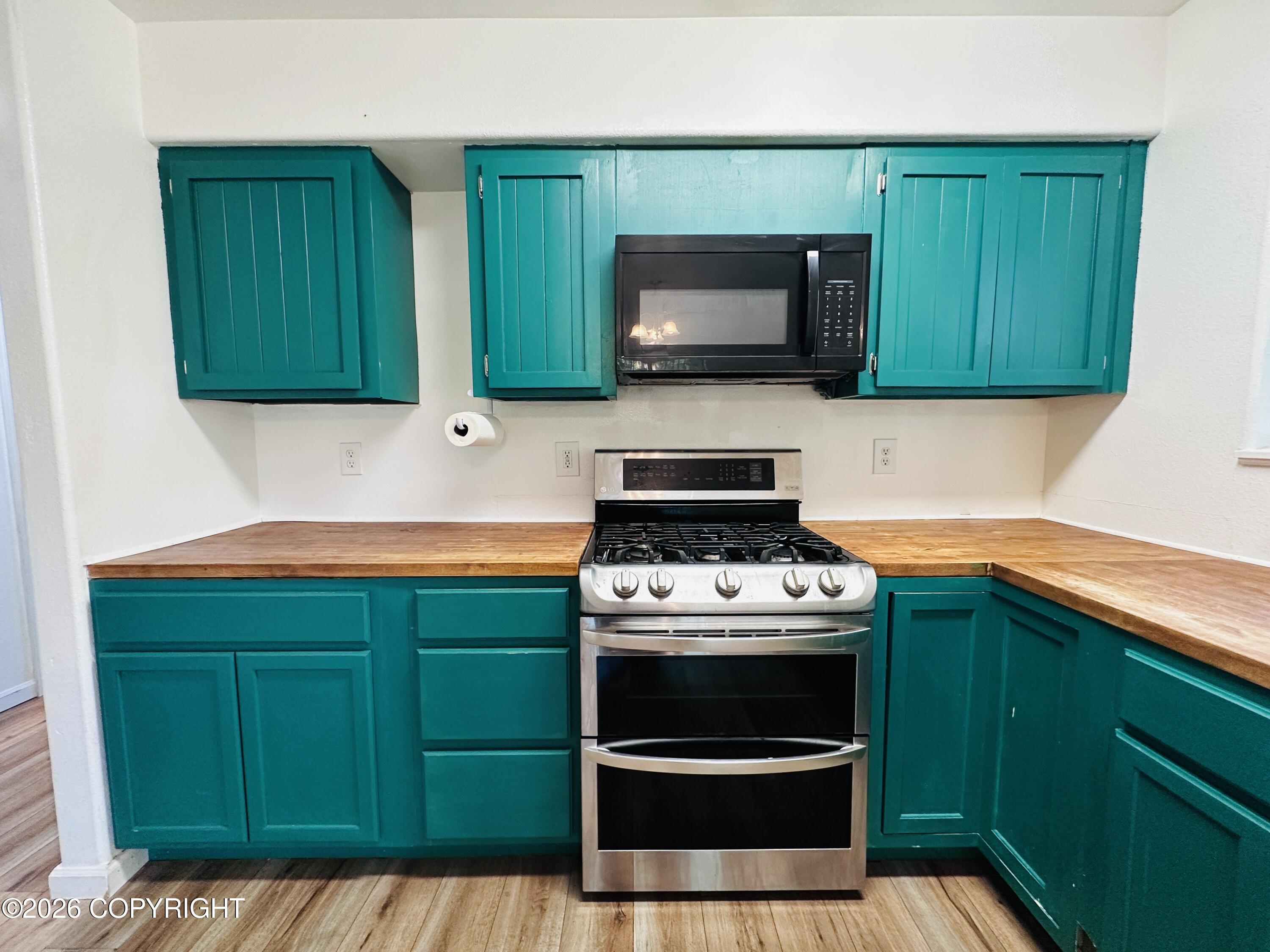 4401 S Captain Cook Circle Property Photo 15