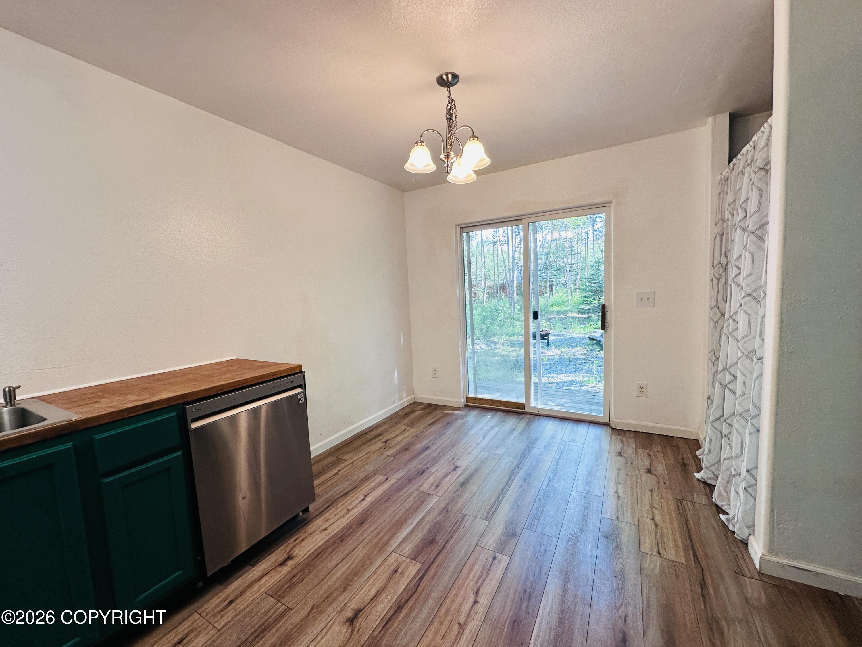 4401 S Captain Cook Circle Property Photo 18