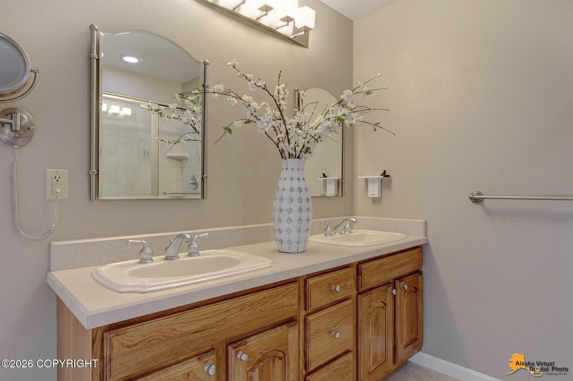 9123 Sahalee Drive Property Photo 21