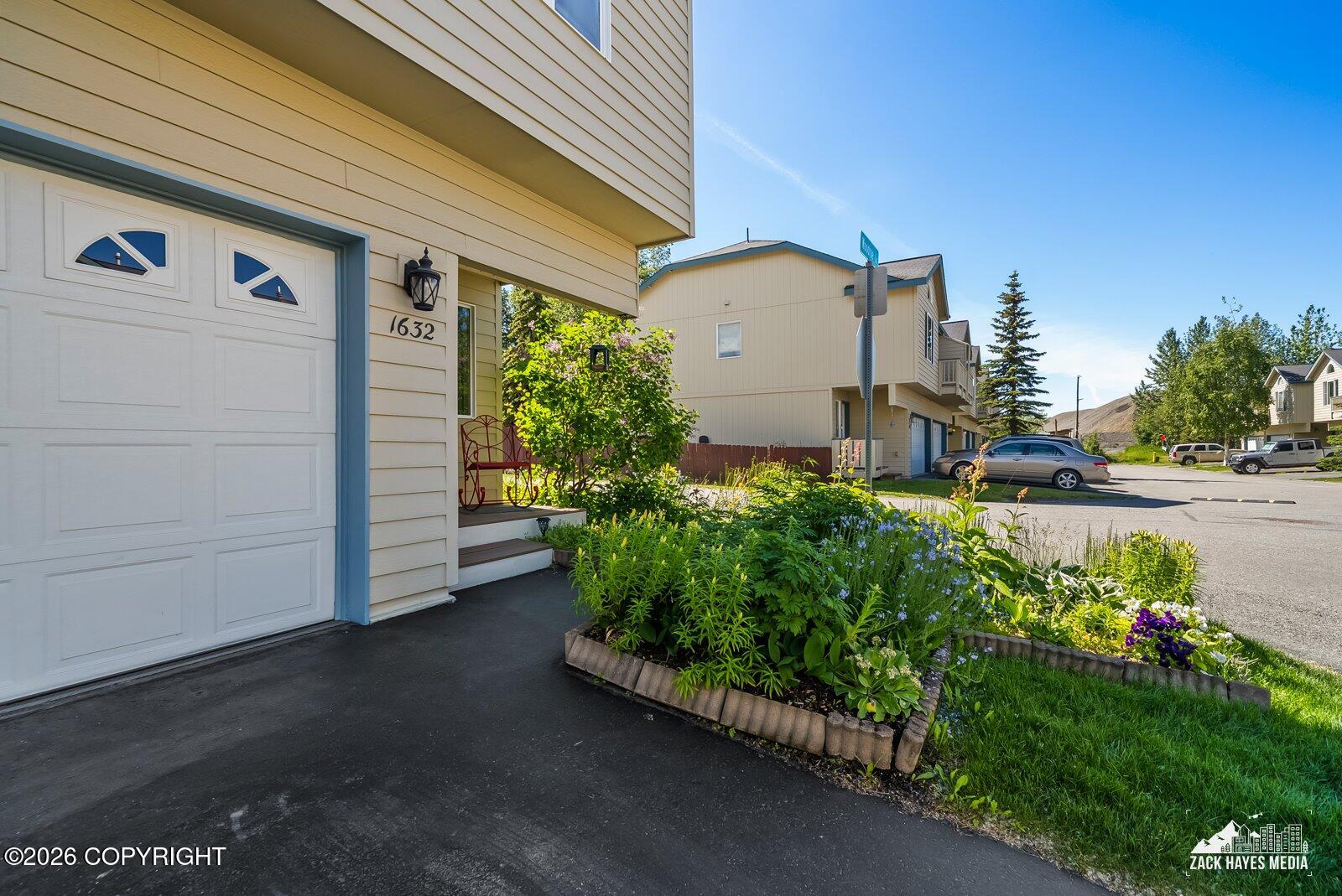 1632 Woodroe Lane #3 Property Photo 3