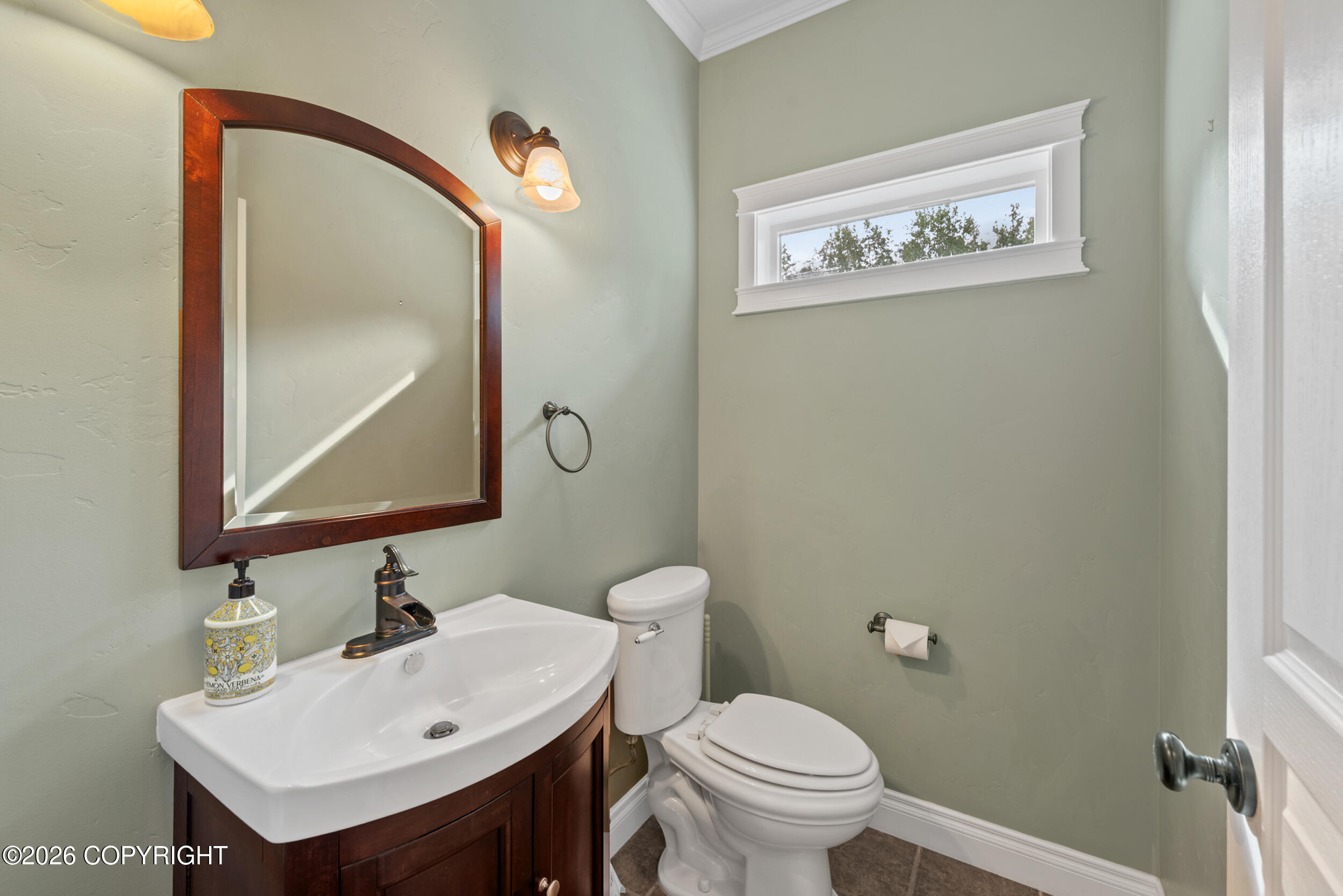 5920 E Summit Circle Property Photo 21