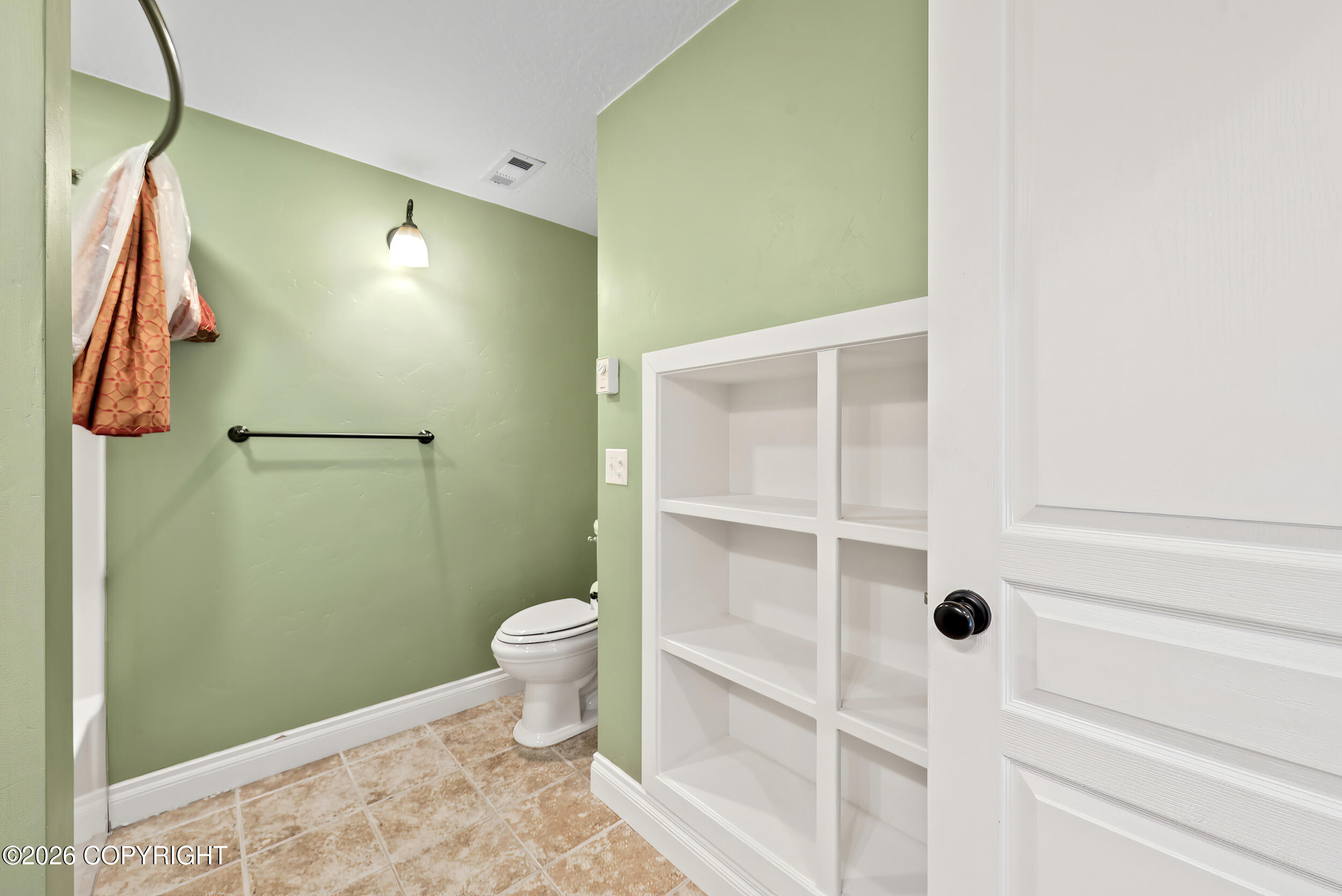 5920 E Summit Circle Property Photo 27
