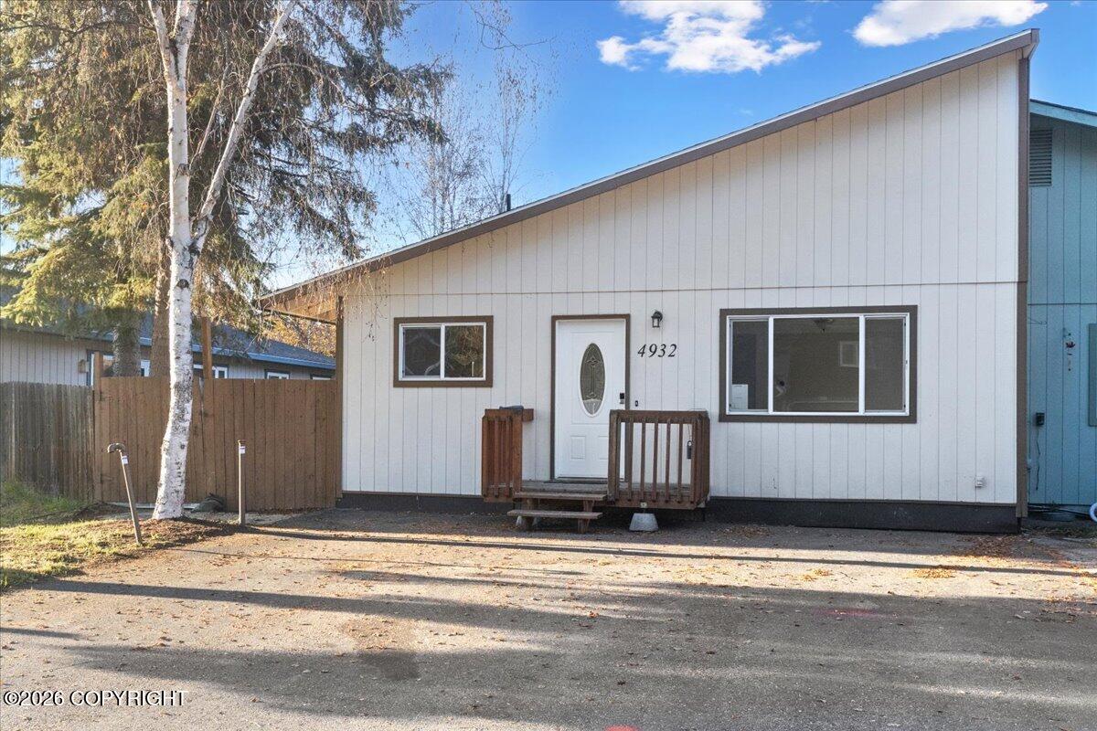 4932 Drake Street Property Photo 1