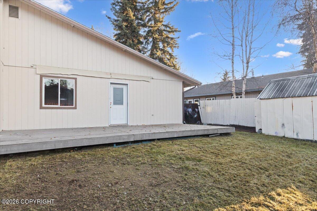 4932 Drake Street Property Photo 23