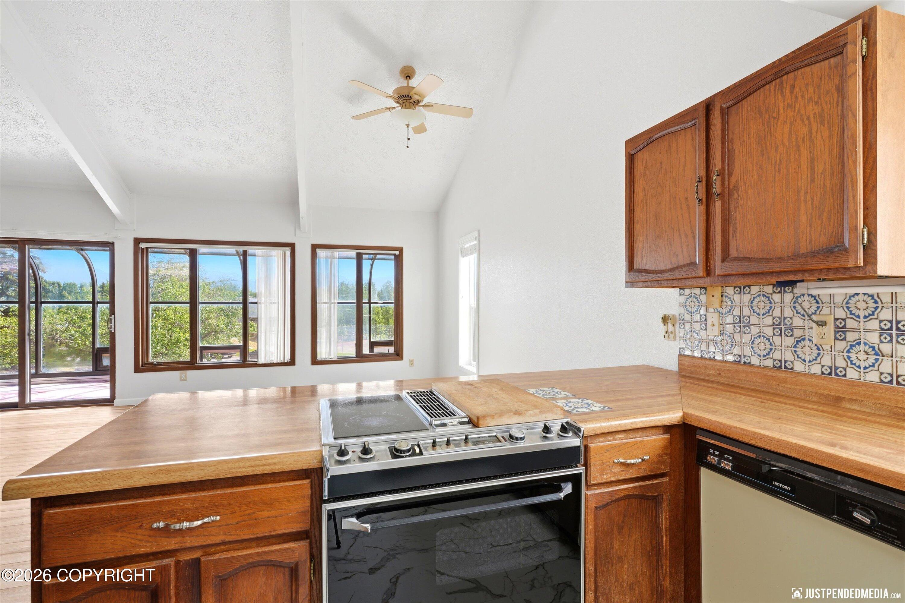 3100 Amber Bay Loop Property Photo 25