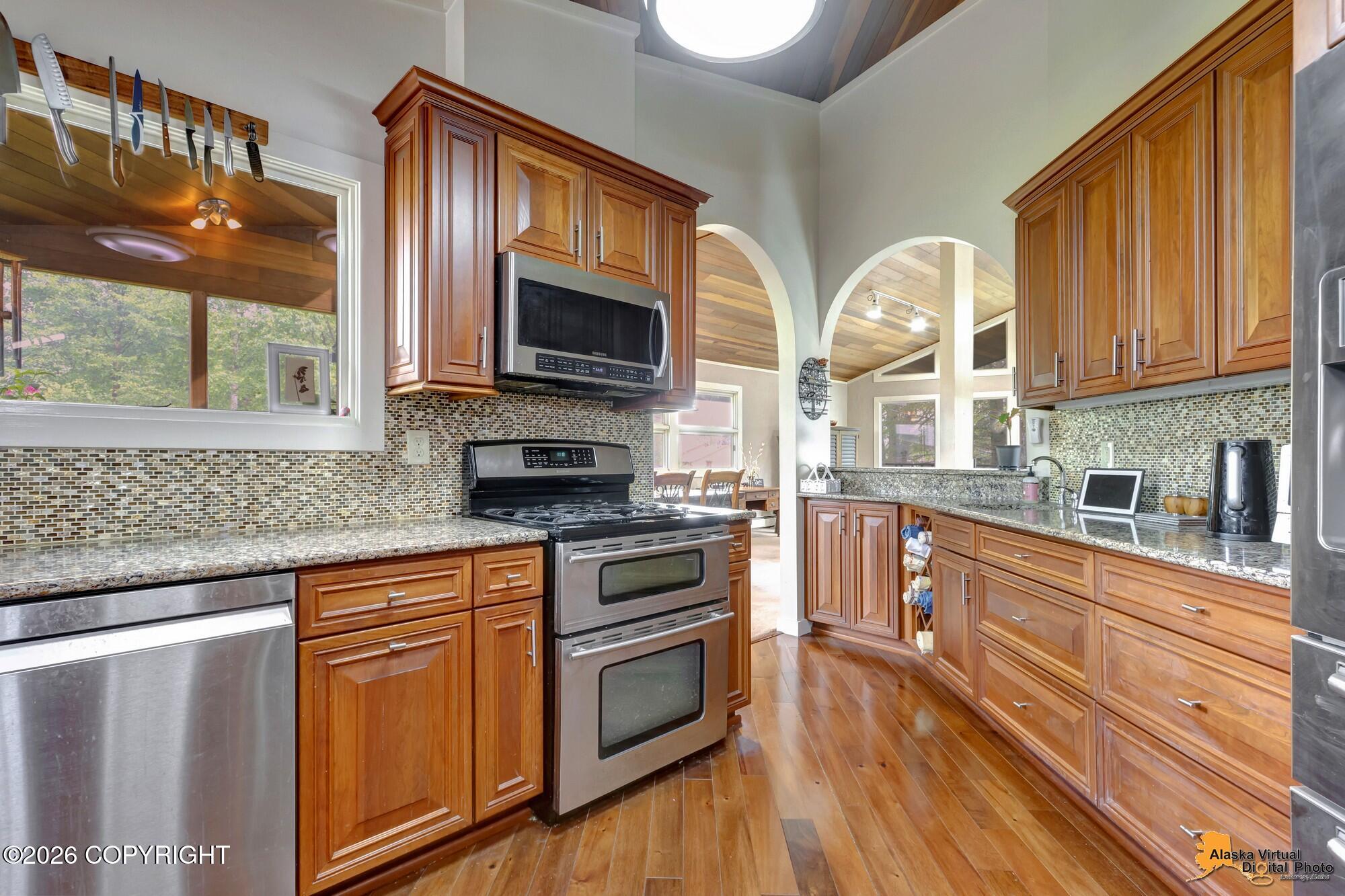 2608 Strawberry Road Property Photo 29