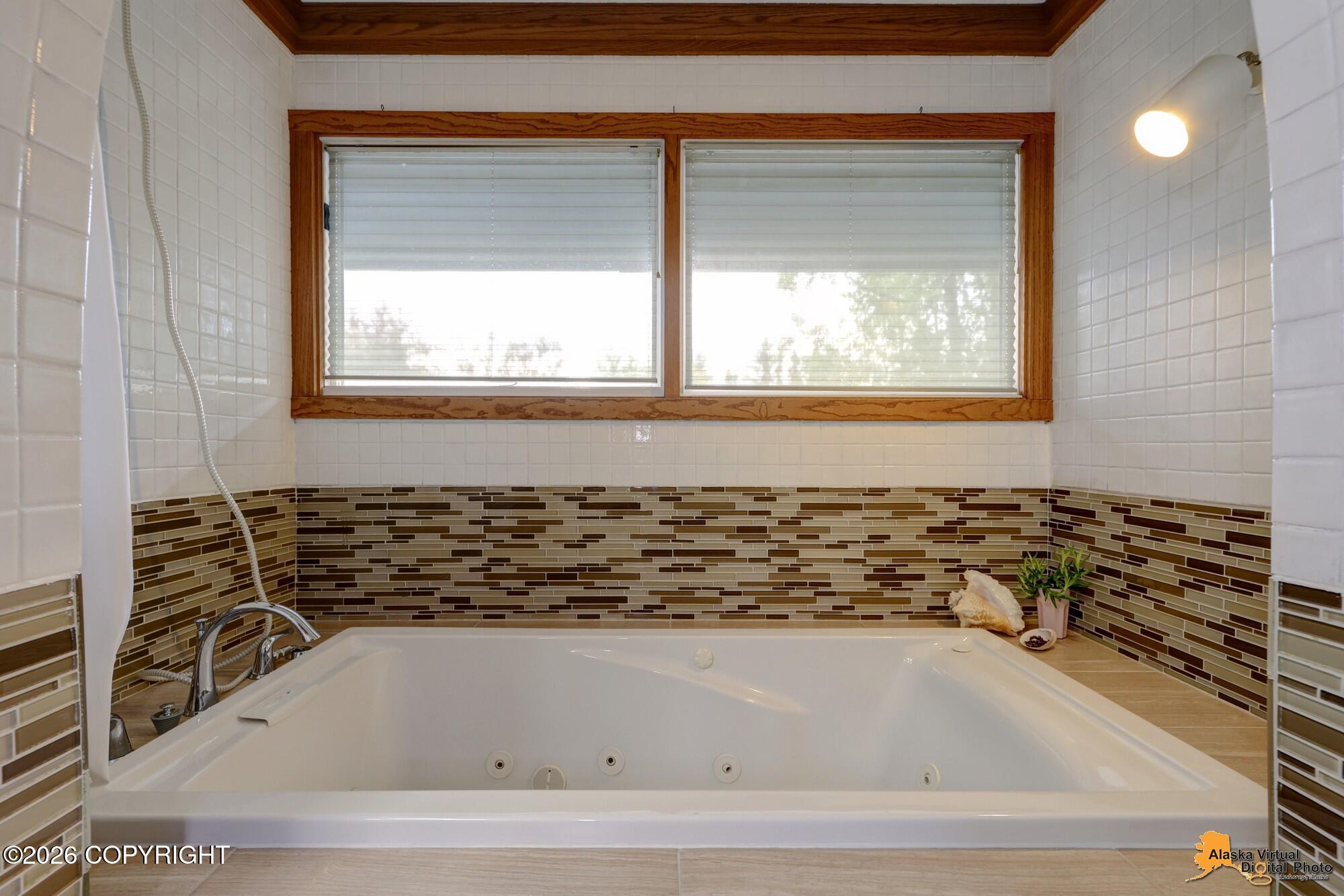2608 Strawberry Road Property Photo 54