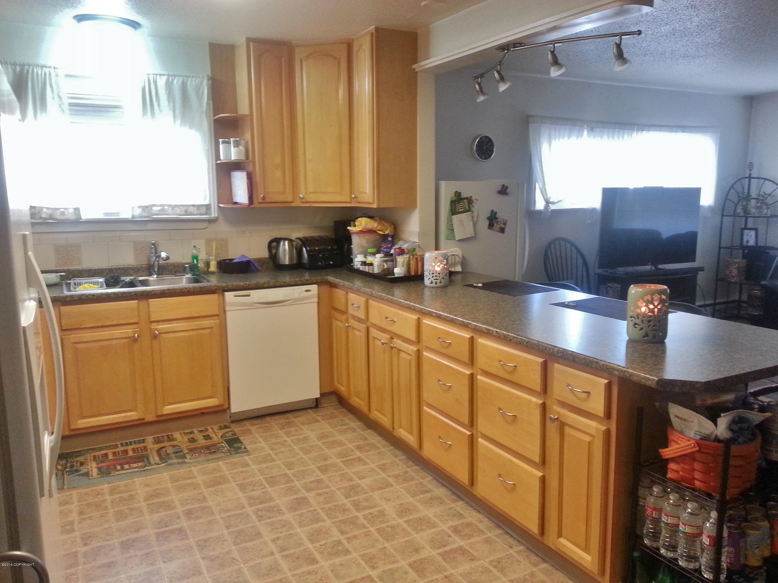 930 W 27th Avenue Property Photo 15