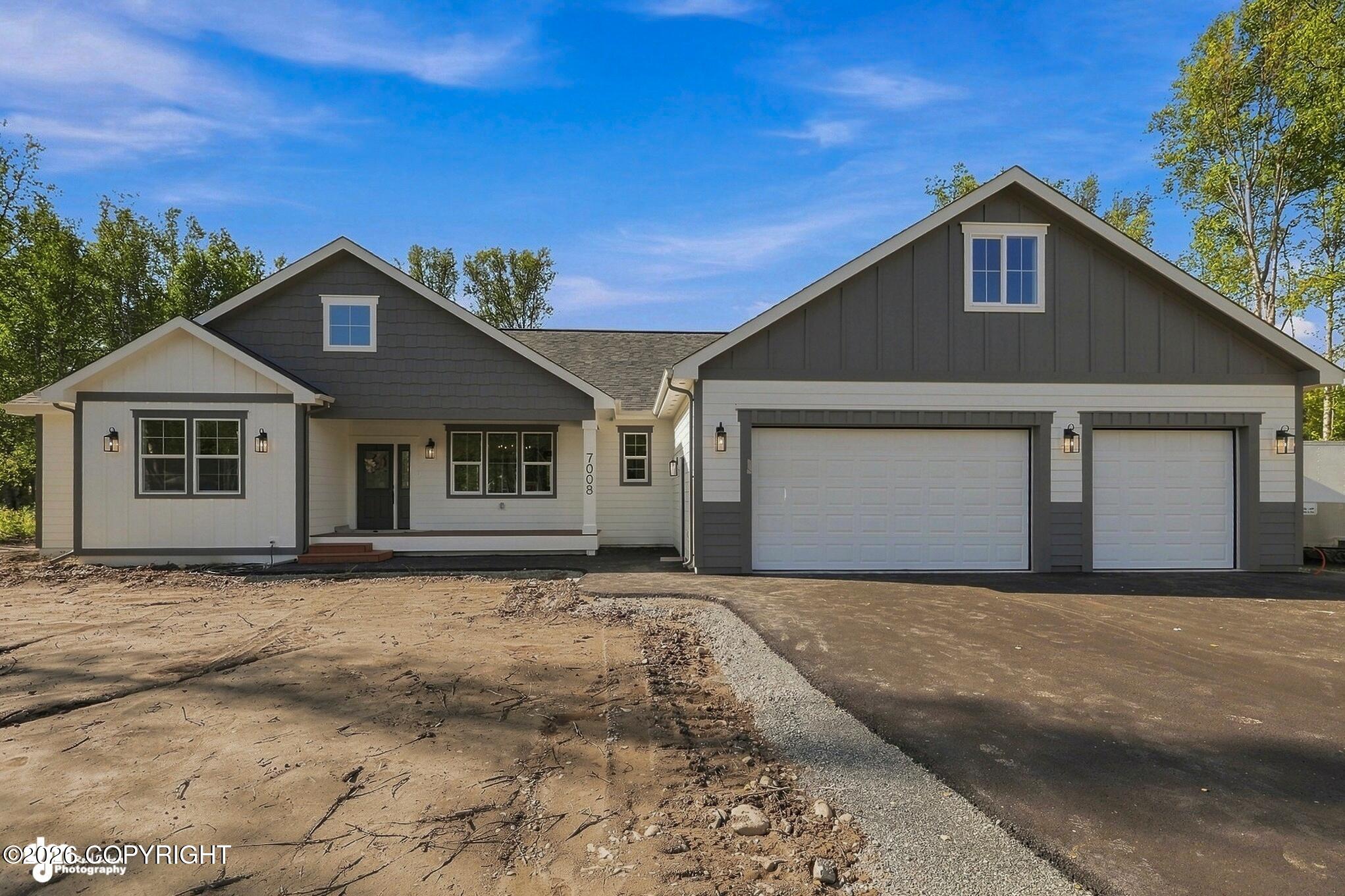 7008 N Aussie Dog Road Property Photo 1