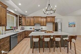 7008 N Aussie Dog Road Property Photo 6