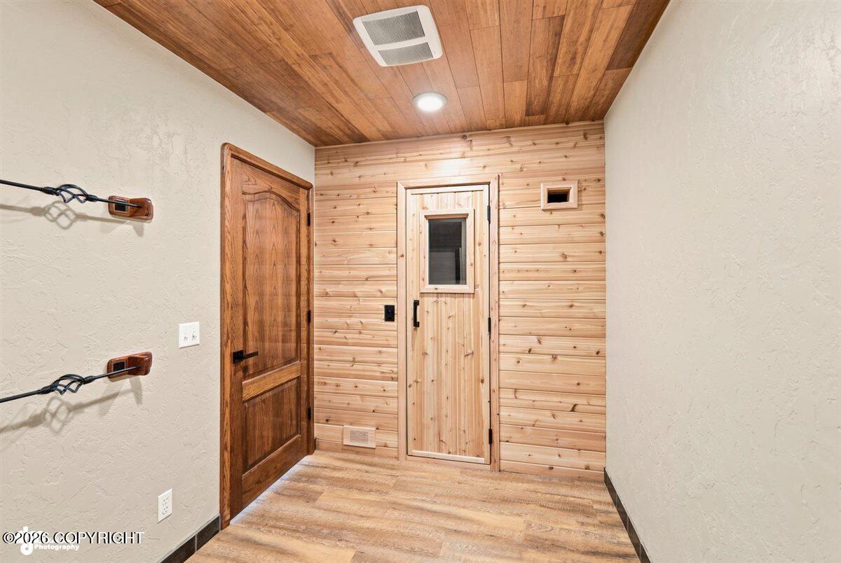 3105 N Talbot Circle Property Photo 36