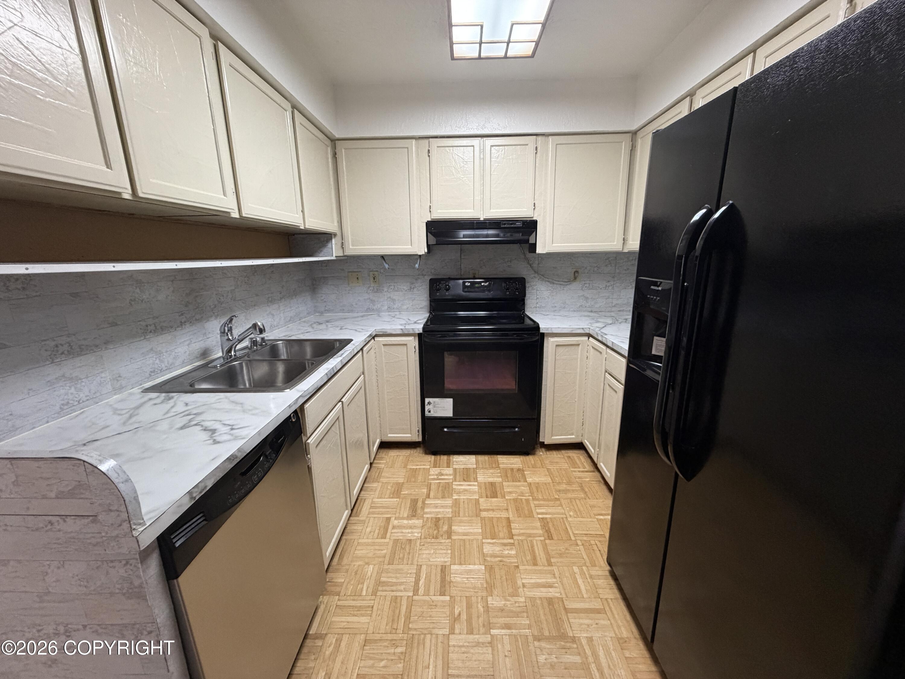 3900 Starburst Circle Property Photo 17