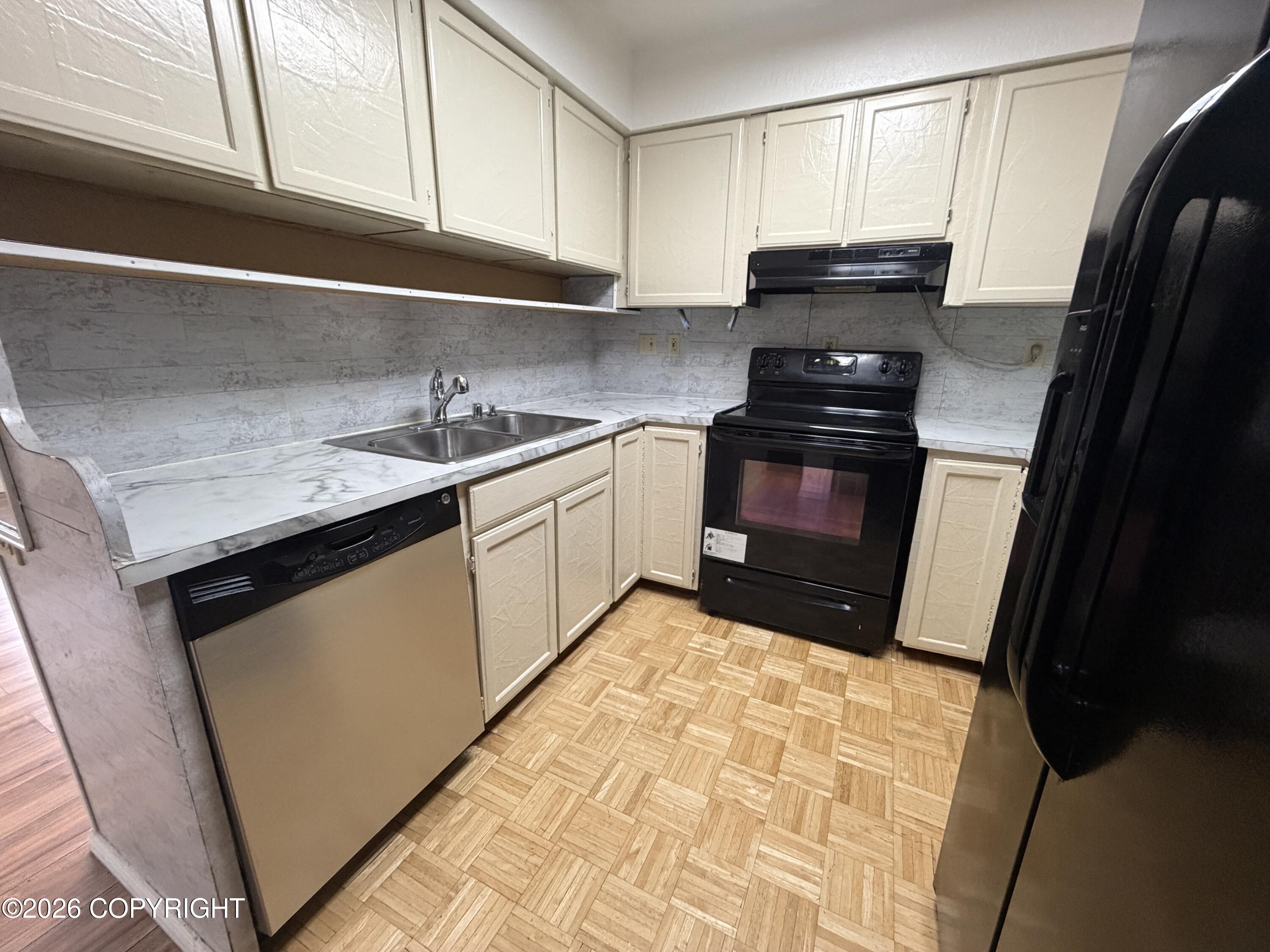3900 Starburst Circle Property Photo 19