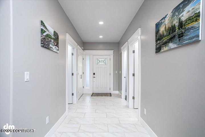 2676 W Longview Circle Property Photo 4