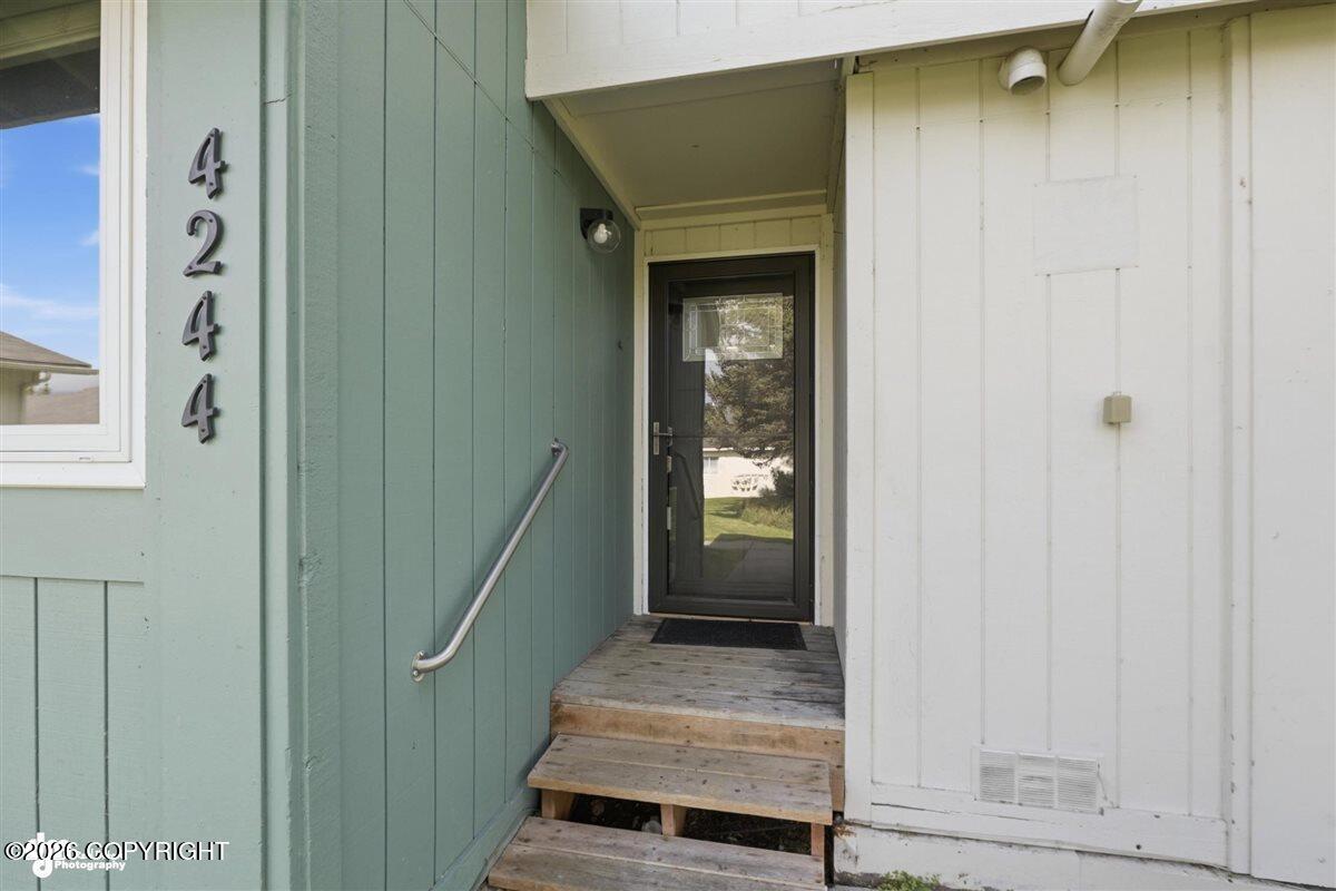 4244 Reka Drive #4244 Property Photo 3