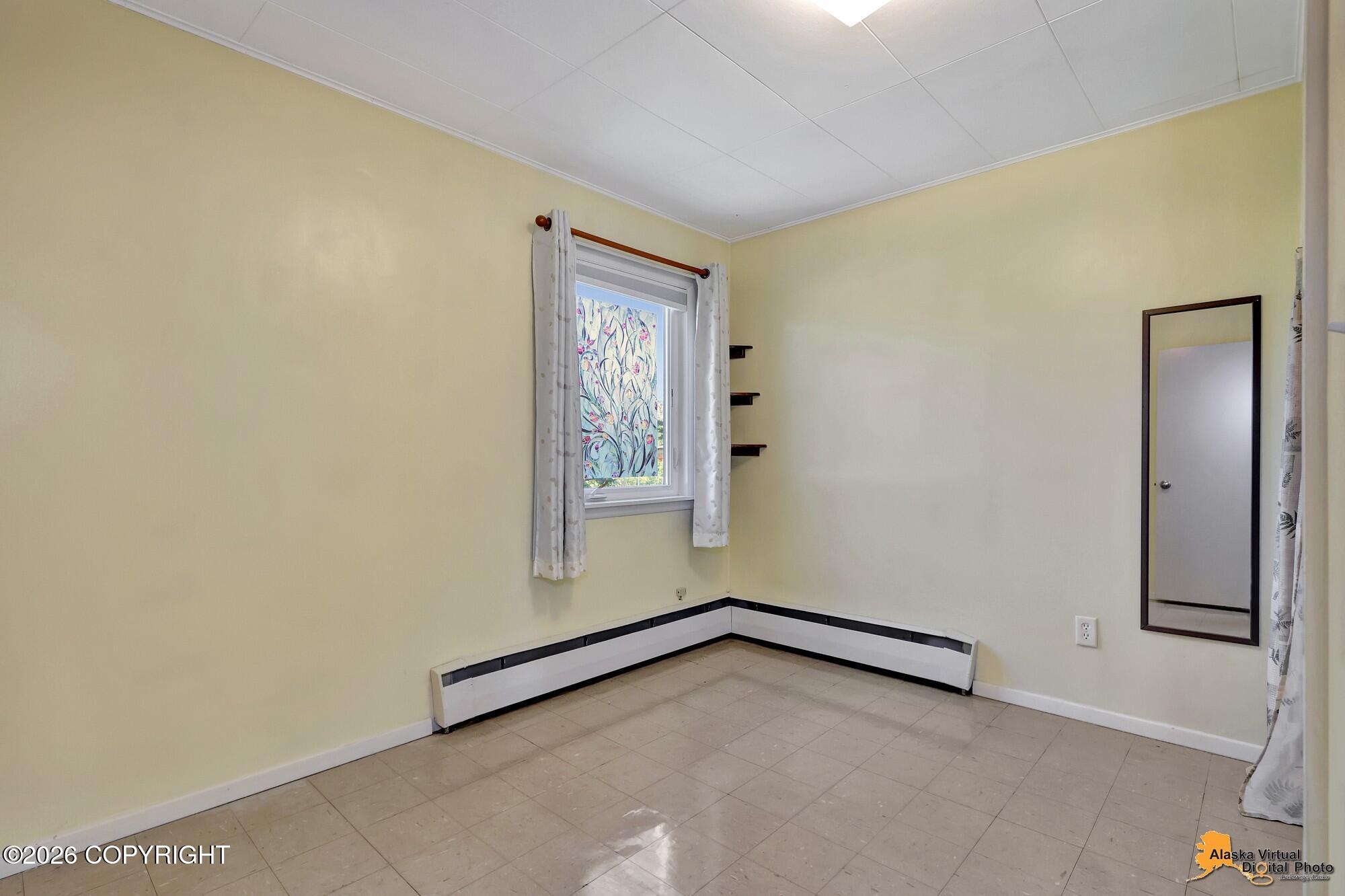 6921 E 12th Avenue Property Photo 17