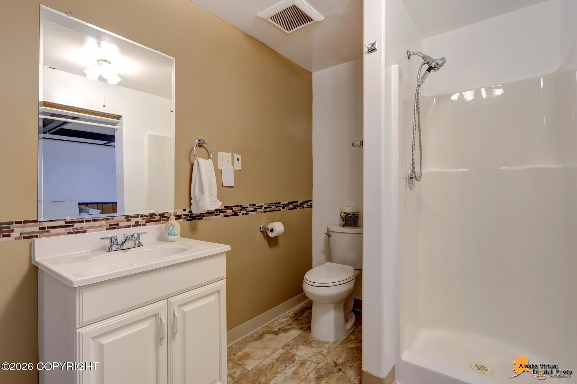 6921 E 12th Avenue Property Photo 26