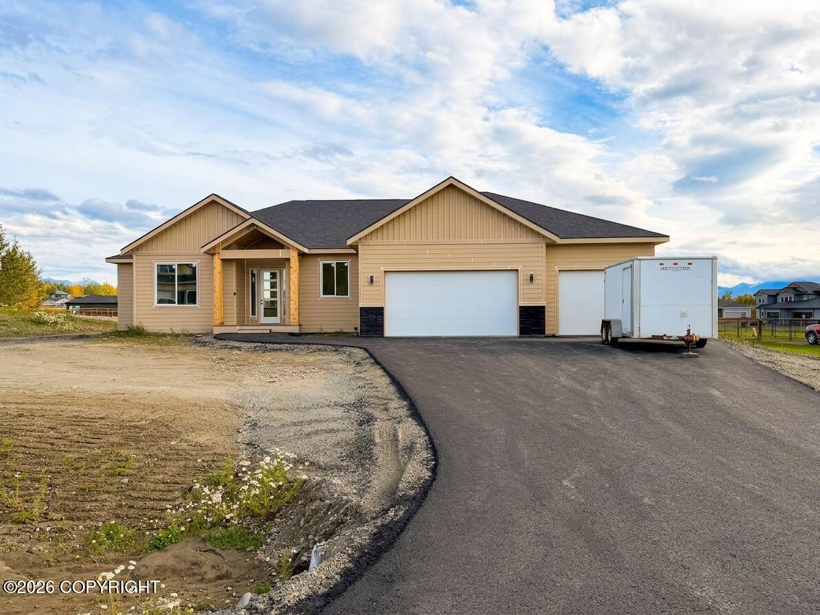 2529 S Sanctuary Drive Property Photo 1