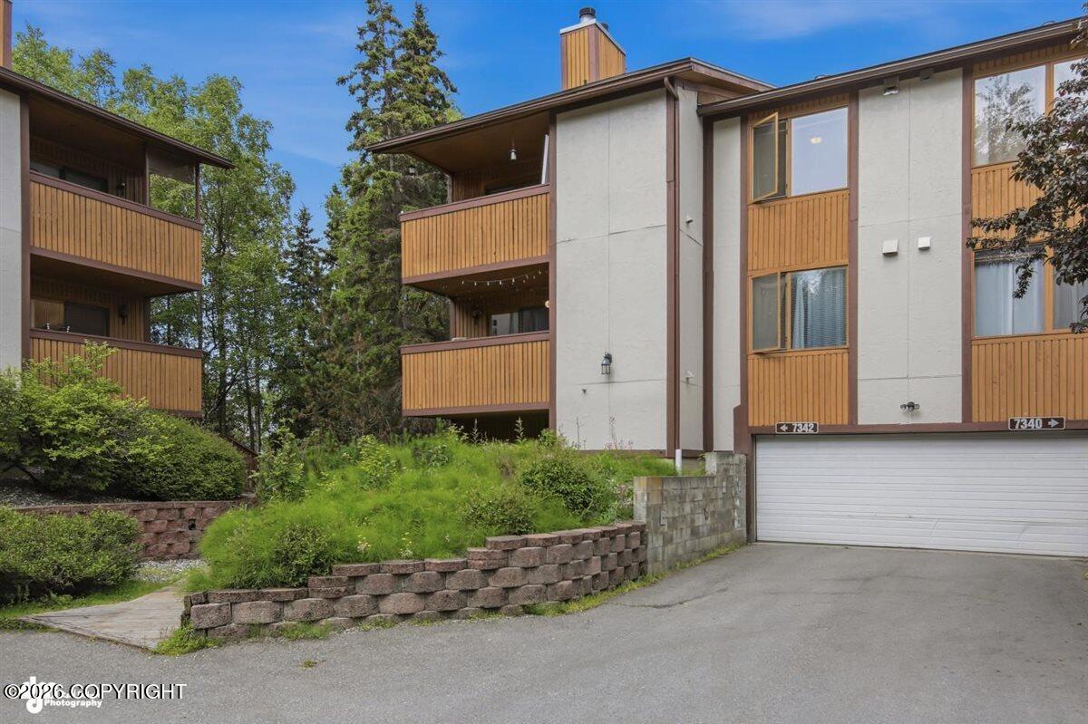 7342 Huntsmen Circle #14-d Property Photo 2