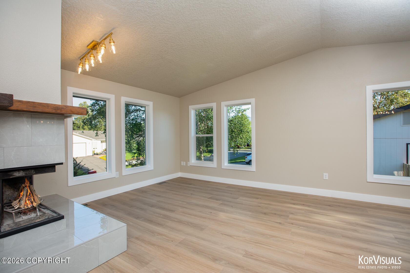 220 N Lloyd Street Property Photo 5