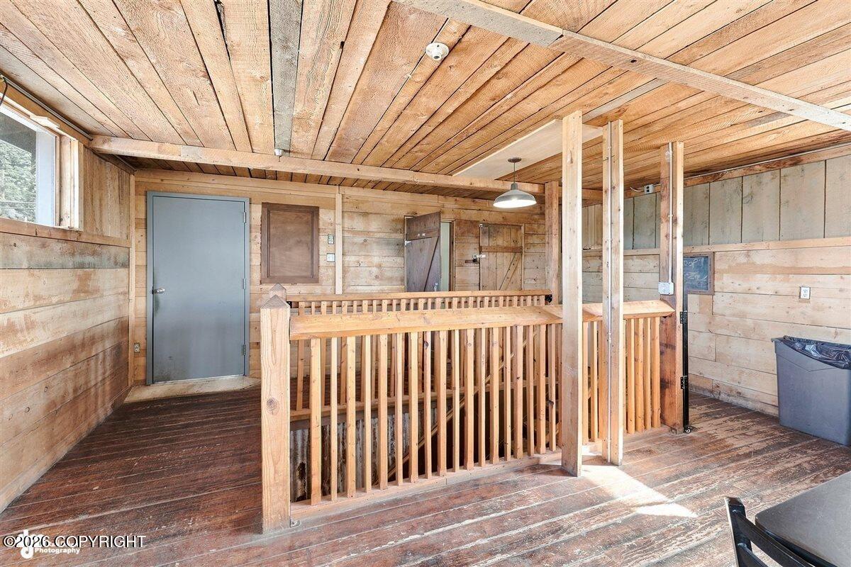 195 E Pioneer Avenue Property Photo 29