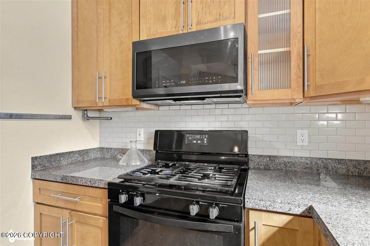 7716 Chaimi Loop Property Photo 8