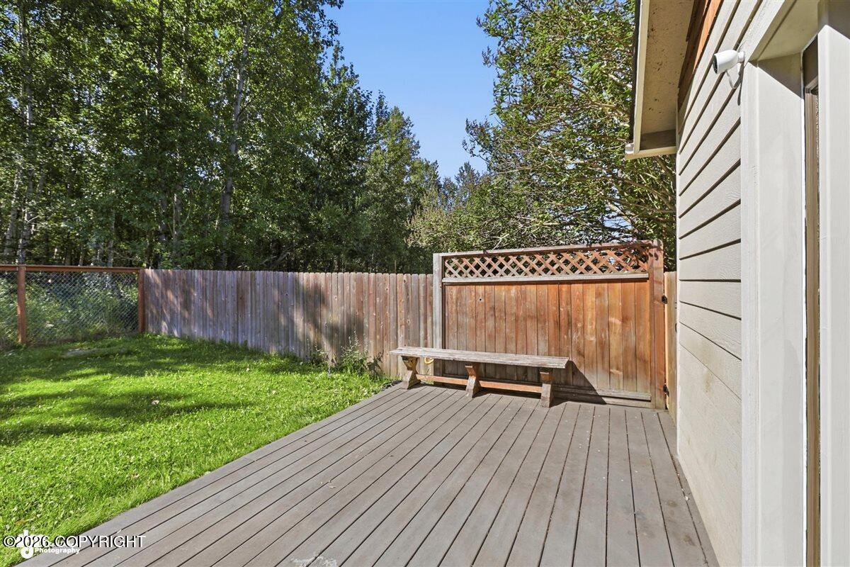 7716 Chaimi Loop Property Photo 13