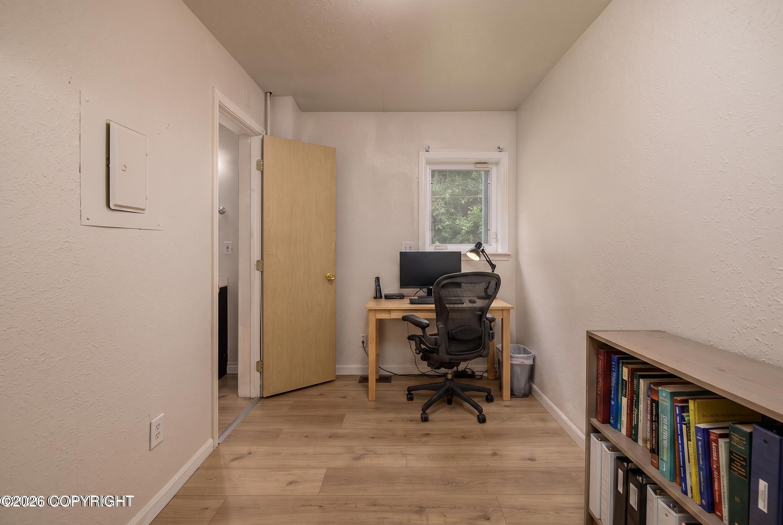 601 W Nelson Avenue Property Photo 9
