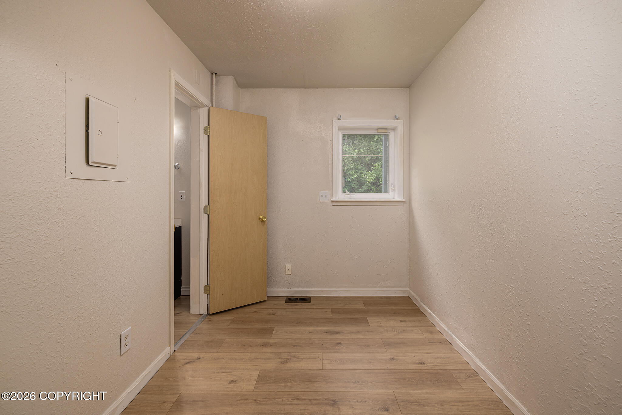 601 W Nelson Avenue Property Photo 10