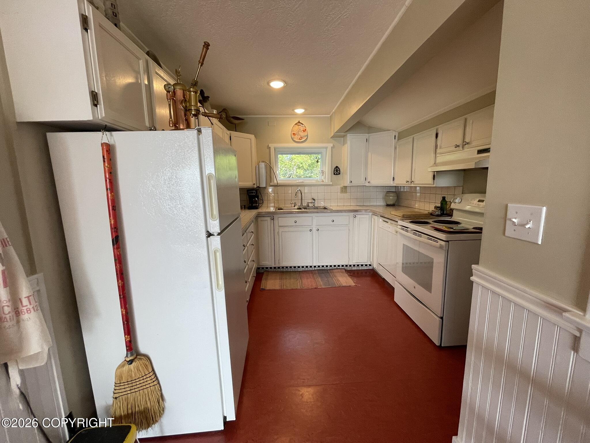 1721 Mission Road Property Photo 9