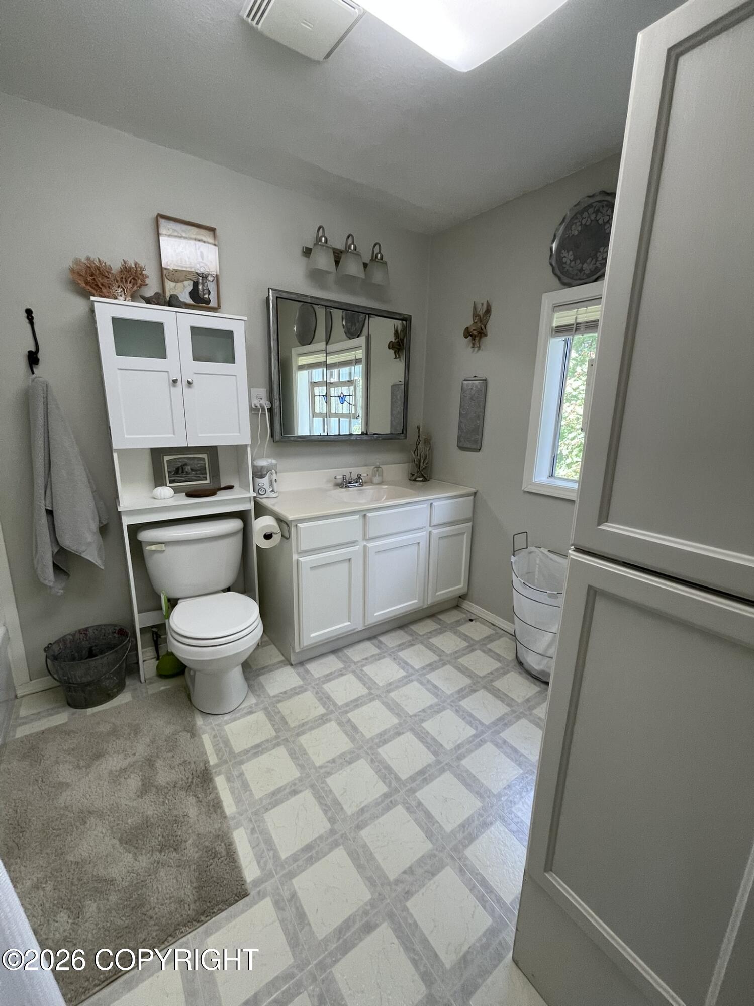 1721 Mission Road Property Photo 14