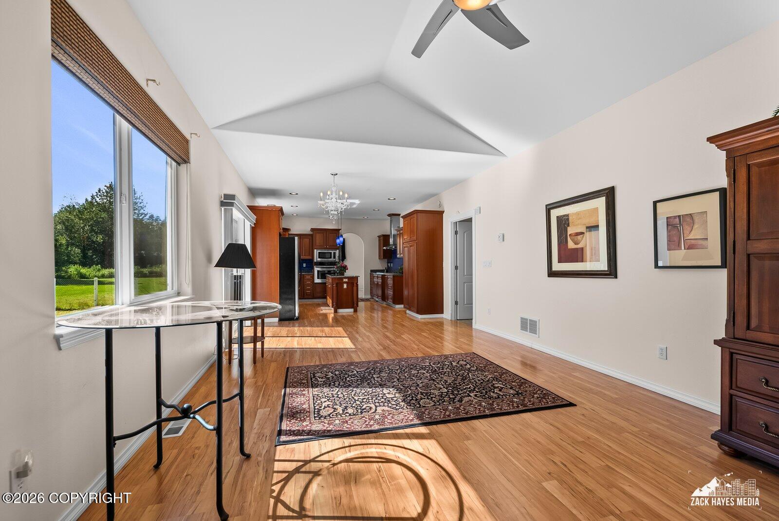 706 E Sage Road Property Photo 22
