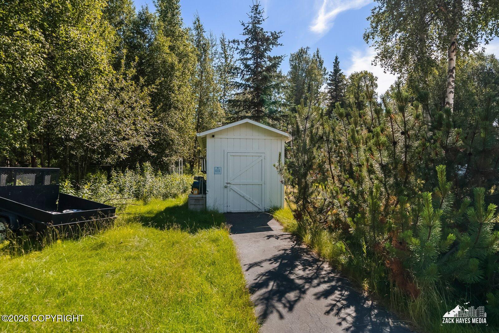 706 E Sage Road Property Photo 55
