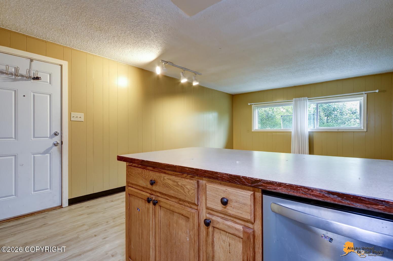 1462 W 26th Avenue #18 Property Photo 8