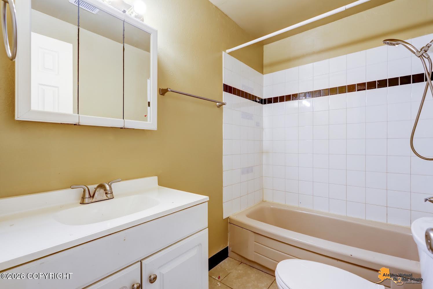 1462 W 26th Avenue #18 Property Photo 17