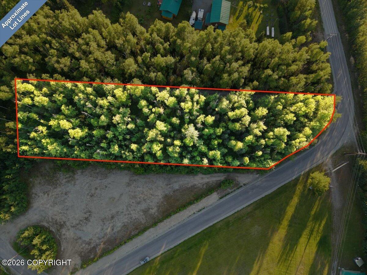 480 W Hjellen Drive Property Photo 2