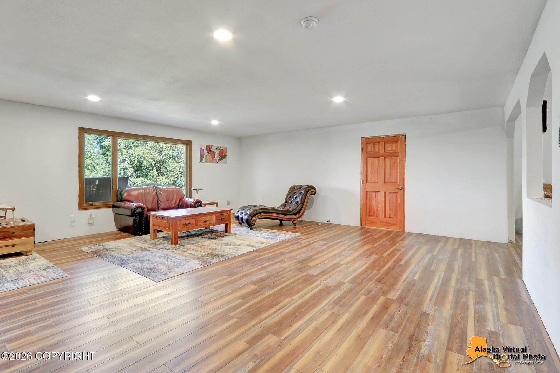 6400 O'malley Road Property Photo 8