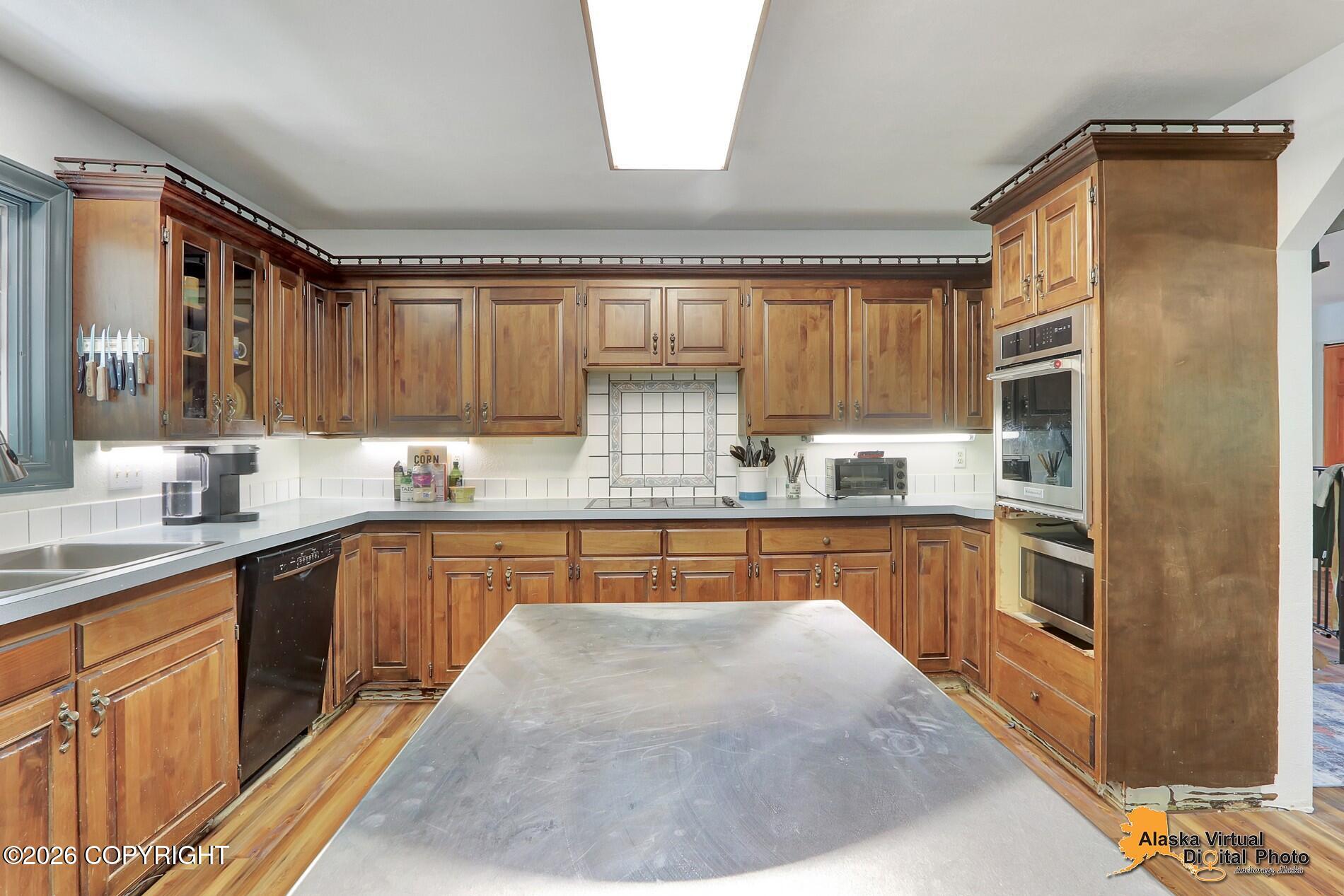 6400 O'malley Road Property Photo 10