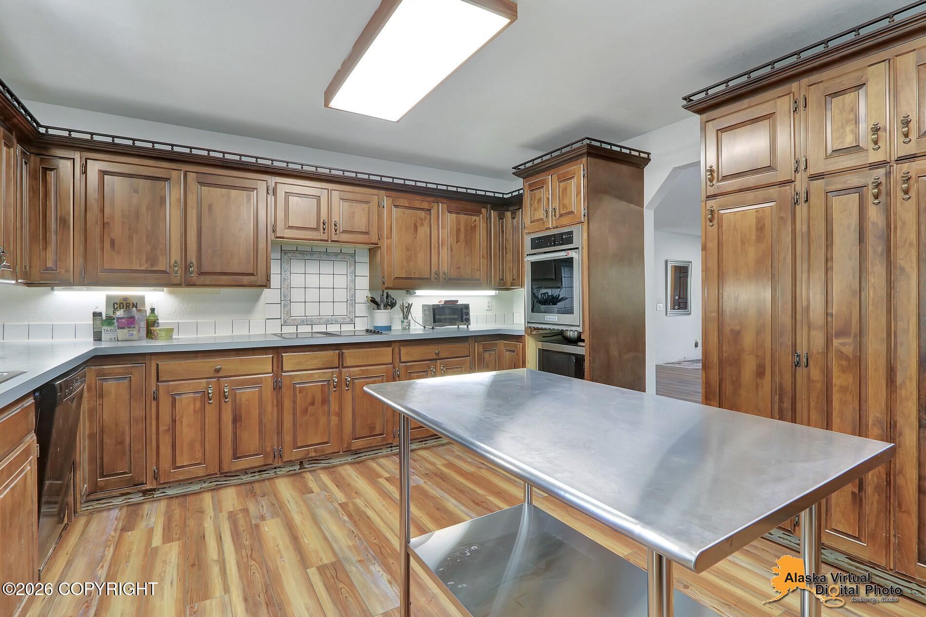 6400 O'malley Road Property Photo 12