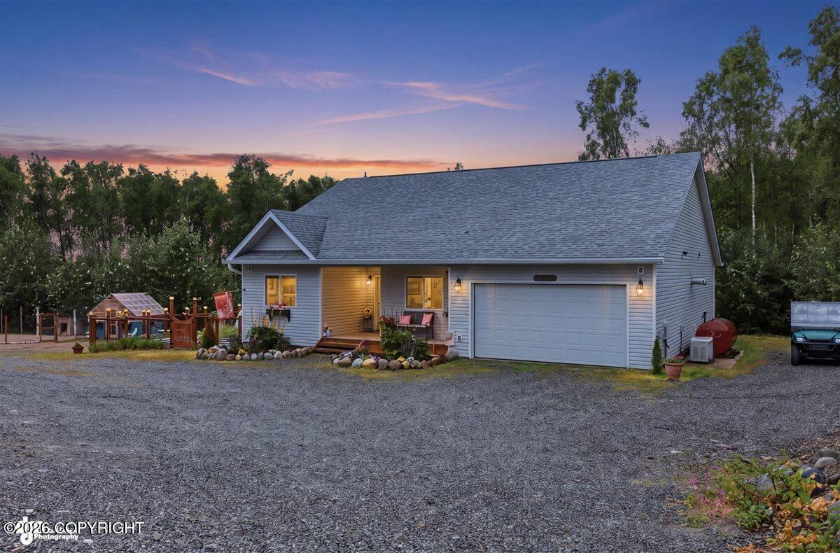 8905 N Mike Ardaw Road Property Photo 3