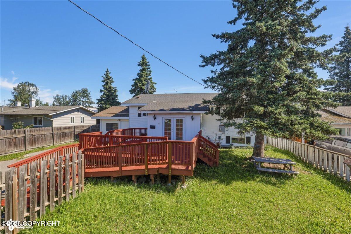 1415 Demeure Place Property Photo 32