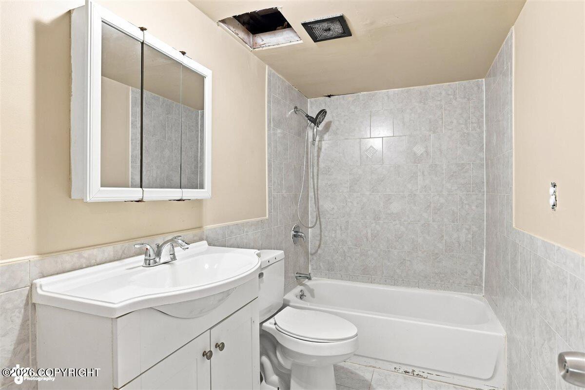 1415 Demeure Place Property Photo 22