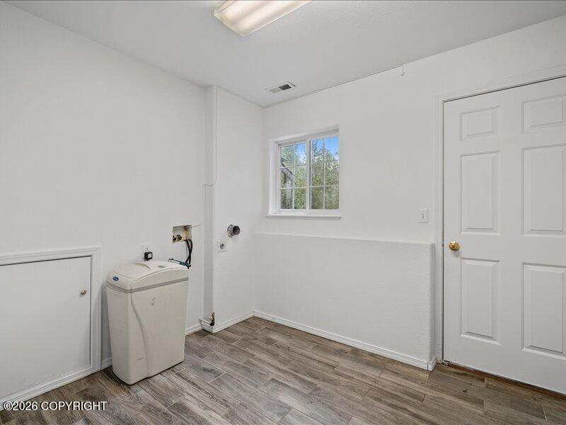 4301 W Overby Street Property Photo 44
